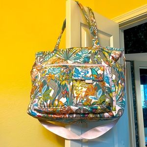 Vera Bradley bag for work or travel! Excellent condition!